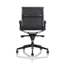 Cargar imagen en el visor de la galería, Silla Estilo Secretarial Replica Eames Black Edition
