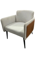 Cargar imagen en el visor de la galería, SILLON OCASIONAL MINIMALISTA MODELO CANES