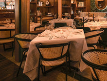 Cargar imagen en el visor de la galería, Silla de Rattan Sintético Estilo Parisino Modelo BISTRO (FRANZ)