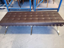 Cargar imagen en el visor de la galería, Banca Ocasional Diseño Barcelona Cafe
