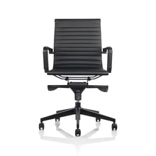 Cargar imagen en el visor de la galería, Silla Estilo Secretarial Replica Eames Black Edition
