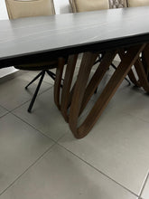Cargar imagen en el visor de la galería, Mesa Comedor Extendible Modelo Trento
