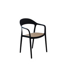 Cargar imagen en el visor de la galería, Silla Estilo Wegner de PP Modelo Lucerna
