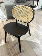 Cargar imagen en el visor de la galería, Silla de Comedor en Madera y Bejuco Salem
